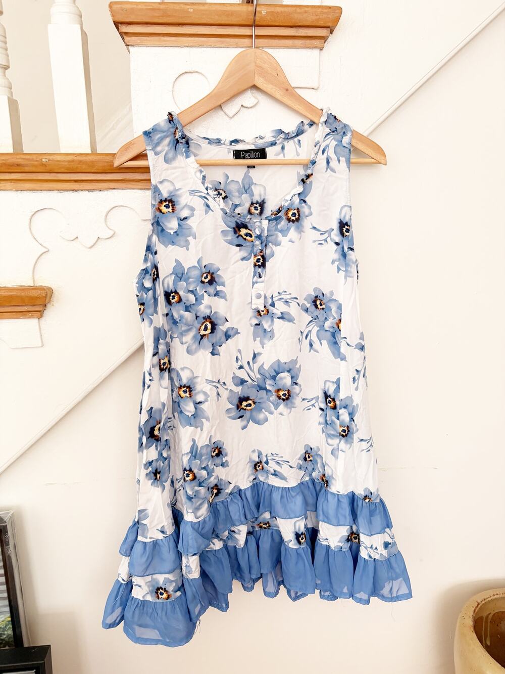 Papillon Blue Floral Sleeveless Ruffle Hem Shift Dress Size Medium Boho
